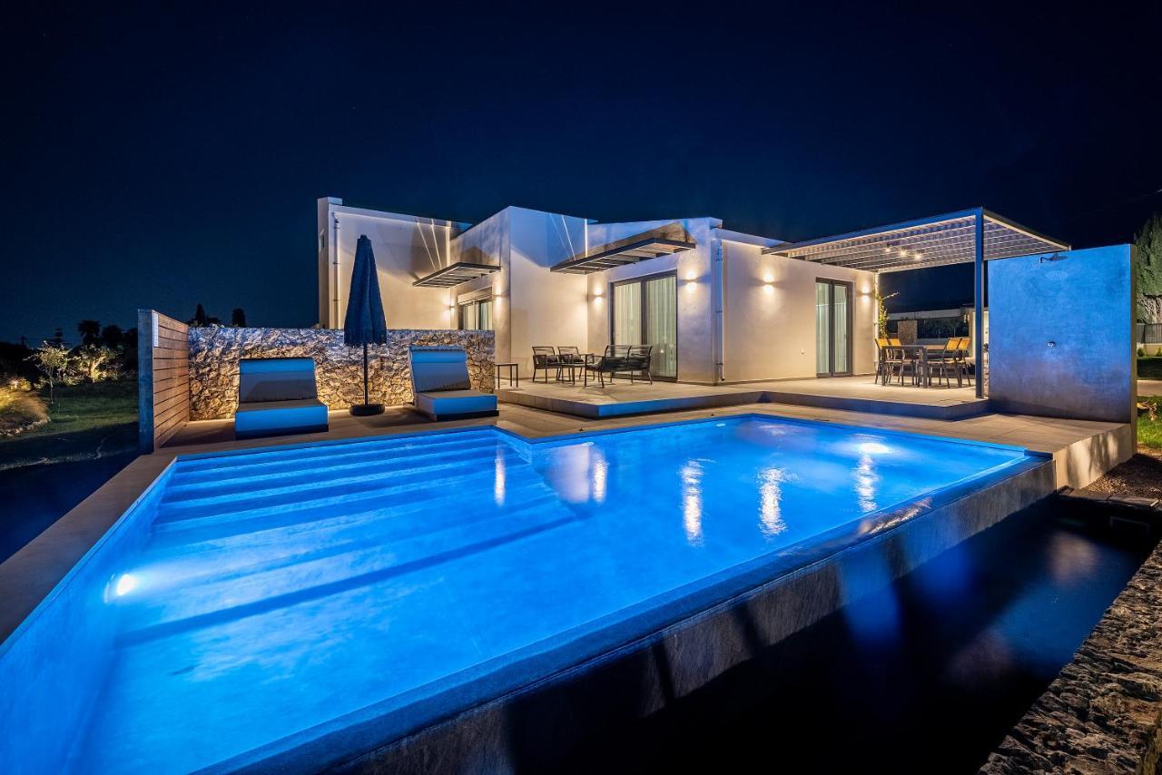 Campo Premium Stay Private Pool Villas 科斯镇 外观 照片