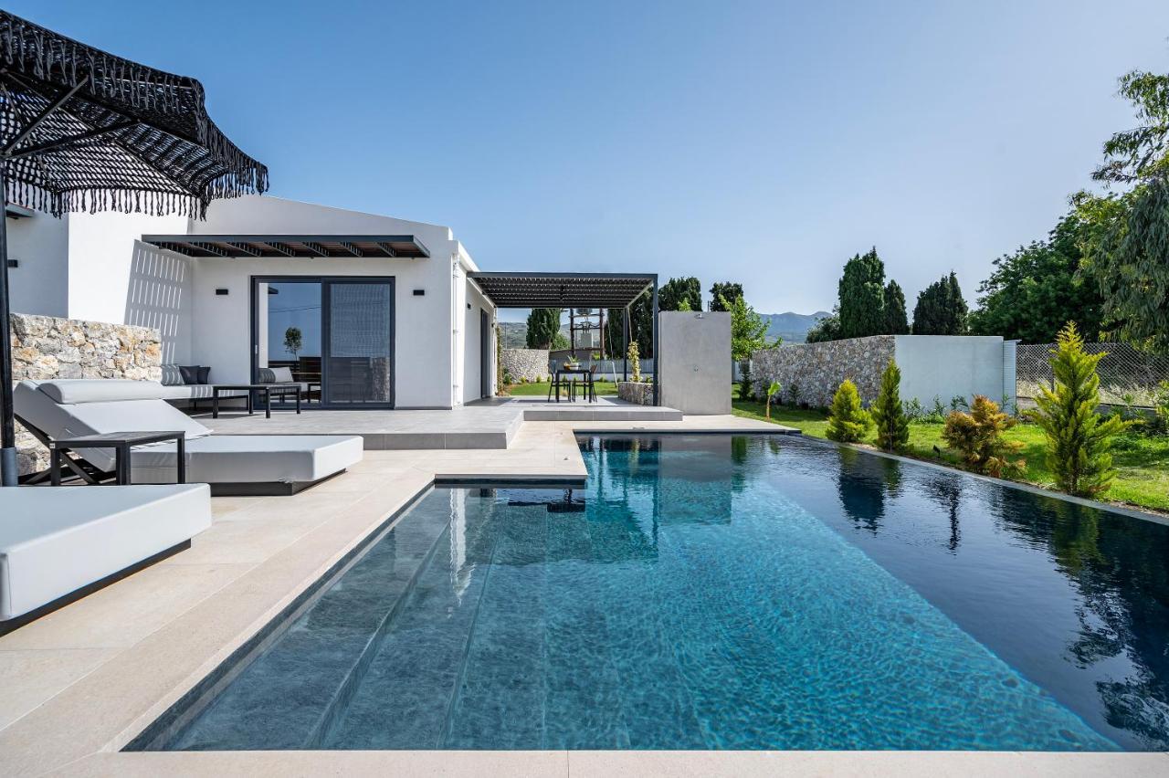 Campo Premium Stay Private Pool Villas 科斯镇 外观 照片
