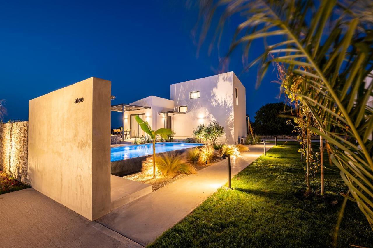 Campo Premium Stay Private Pool Villas 科斯镇 外观 照片